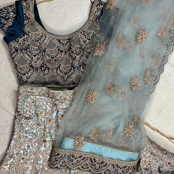 Lehenga - Picture 5 of 5